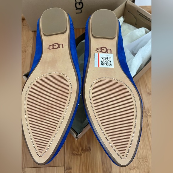 UGG Cobalt Blue Studded Suede Flats 8.5 BNIB - Picture 2 of 9